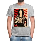 Estas camisetas ofrecen una calidad duradera y una sensación de lujo. Presentan una etiqueta desprendible en el cuello para mayor comodidad, y cuentan con una forma regular para un ajuste atemporal. Mejora tu armario con nuestras camisetas clásicas, diseñadas para resistir la prueba del tiempo y mantenerte elegante durante todo el día.