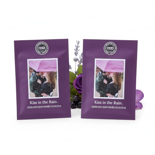 2er Set Duftsäckchen Kiss in the Rain fruchtig Warmer Duftbeutel mit schwarzen Johannisbeeren Himbeeren & Erdbeeren kombiniert mit Rose Veilchen & Vanille für Kleiderschrank Bad und Wohnraum