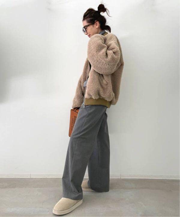 STAMMBAUM/シュタンバウム】Short Boa Bluzon