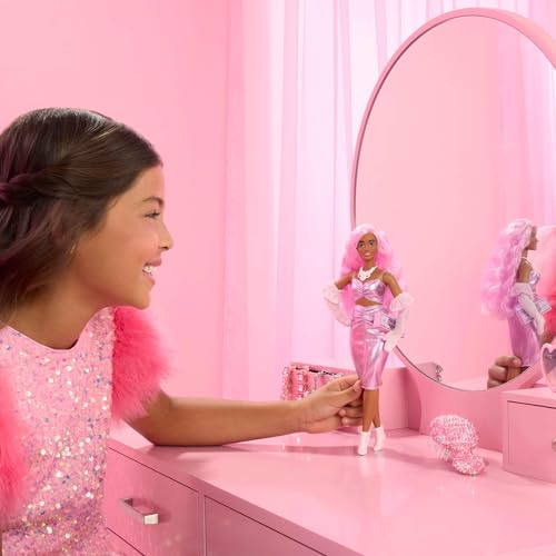 Barbiecore en tu mano: ¡Descubre la muñeca Barbie Deluxe Style con pelo rosa y conjunto de moda más glamuroso que nunca!