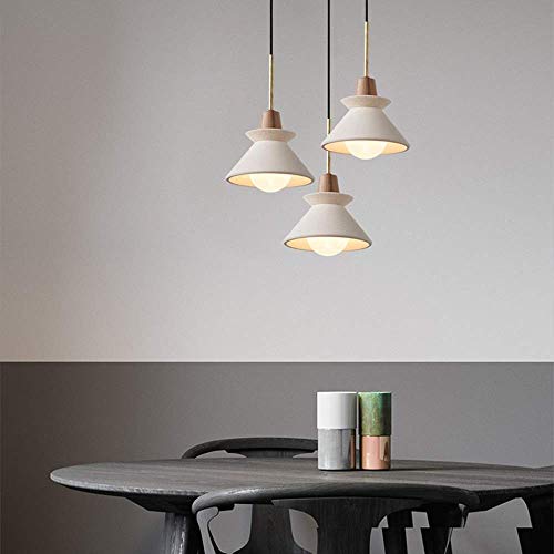 Lampe en marbre naturel avec éclairage tamisé et structure légère