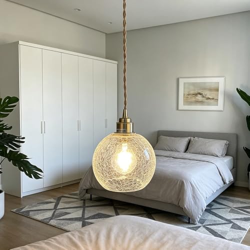 Lámpara colgante para dormitorio y mesita de noche en latón 2