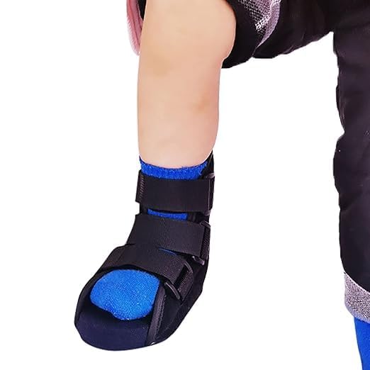 Post Op Shoe Kids Medical Walking Boot Adjustable Fracture Boot Plaster Cast Shoe Orthopedic Boot for Broken Foot Toe Sprained Ankle Injury Pain Relief Post Surgery Recovery (black, 12CM)