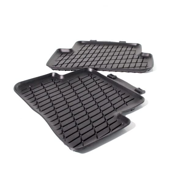 Coques Mercedes EQA H243 en caoutchouc noir protégeant efficacement votre habitacle - 3