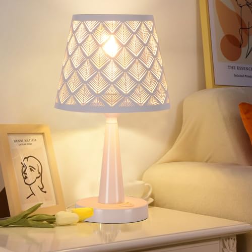 TWSXTE Moderne Lampe de table Blanc E27 décorative Lampe de bureau en métal Lampe LED Chevet de Nuit Abat-jour Chambre avec Interrupteur (Sans ampoule)