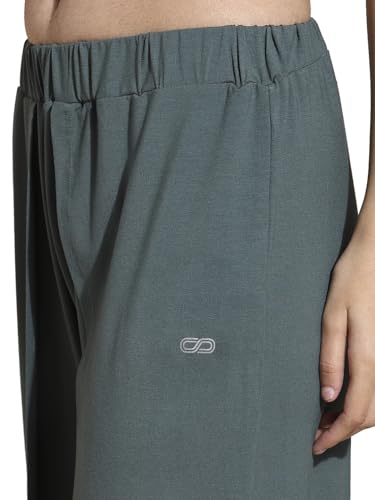 Image of Silvertraq Women's Padded Moto Crop Tee