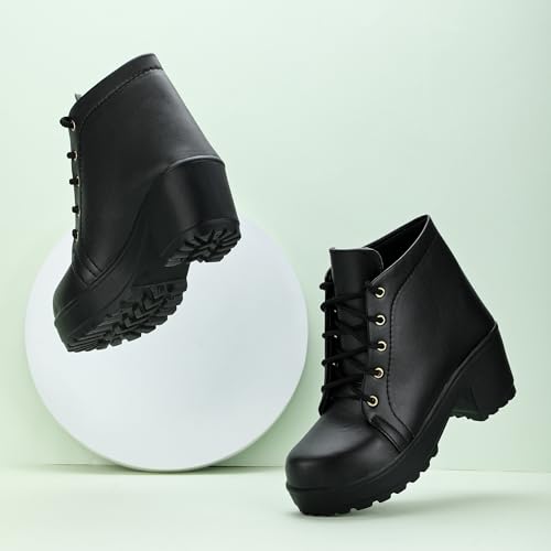 Image of black boots for women