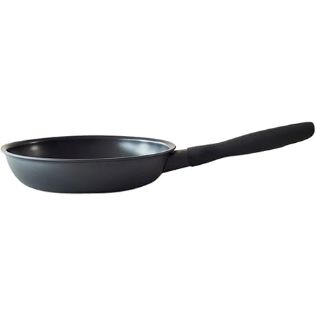 MNH-P20 Meyer Midnight Frying Pan: A Culinary Essential for Home Chefs