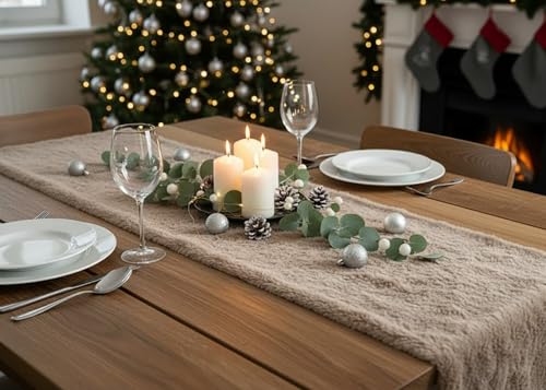 KAMACA Tischläufer 28×200 cm Kuschelfell in Lammfell-Optik Flauschiges Tischband Winter Weihnachten für Esstisch Sideboard Couchtisch weich zum individuellen Dekorieren (Tischläufer 28x200 cm Taupe)