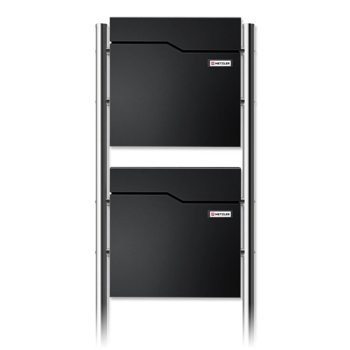 Metzler boîte aux Lettres sur Pied pour 2 foyers en RAL 9005 Noir Profond – Boîte Double autoportante avec Compartiment à journaux, Pieds en INOX et Plaque Nominative Interchangeable
