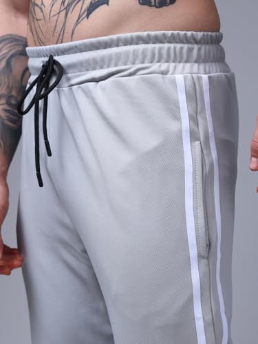 Image of Men's Loose Fit Side Tape Trackpants
