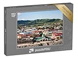 puzzleYOU: Puzzle 48 Teile „Eine Bunte Einkaufsmeile am Hafen auf St. Kitts in der Karibik“ – aus der Puzzle-Kollektion Karibik