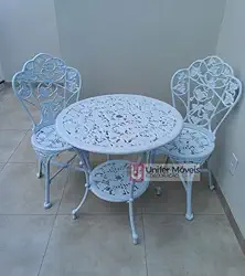 Conjunto de Mesa Para Jardim Hera com 2 Cadeiras em Alumínio Fundido Unifer Móveis