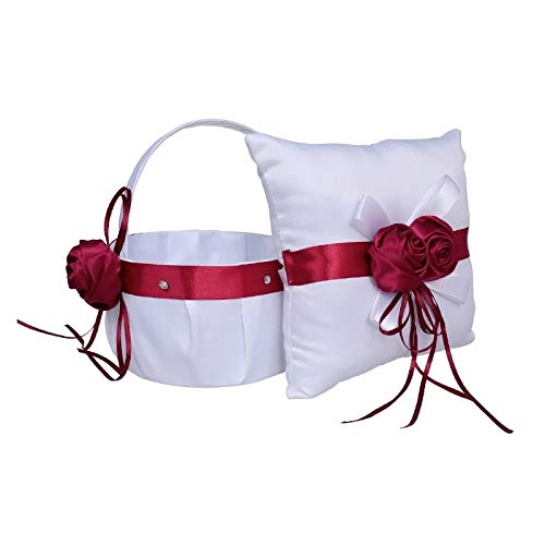 Coussin de bague de mariage romantique célébrant l'amour éternel