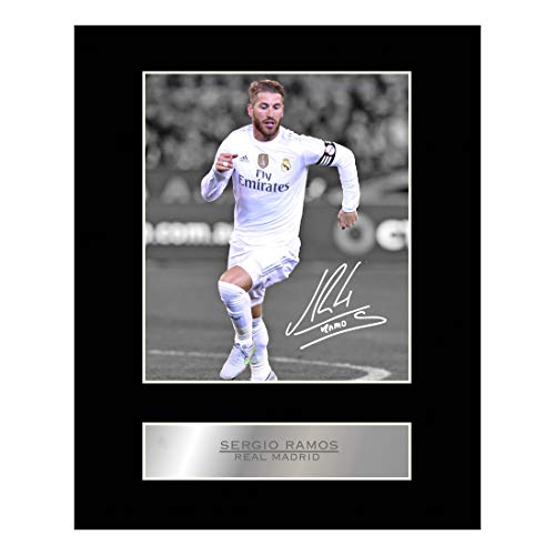 Iconic pics Cadre photo avec photo signée par Sergio Ramos du Real Madrid FC