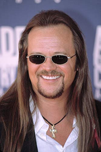 Posterazzi Poster Print Collection Travis Tritt at The Academy of Country Music Awards La Ca 5222002. by Robert Hepler. Celebrity (8 x 10)