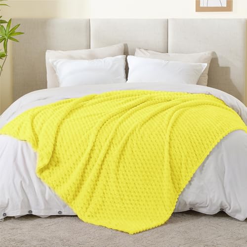 Image of BEDELITE Amber Yellow Throw Blanket for Couch, Soft Cozy Gifts for Women | 3D Jacquard Decorative Fleece Blanket, Super Soft Plush Throws, Cute Birthday Gift for Women, Suitable for All Seasons, 50*60