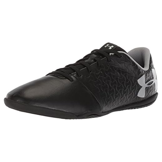 Under Armour Unisex-Child Magnetico Select Jr. Indoor Soccer Shoe, Black (001)/Metallic Silver, 3.5