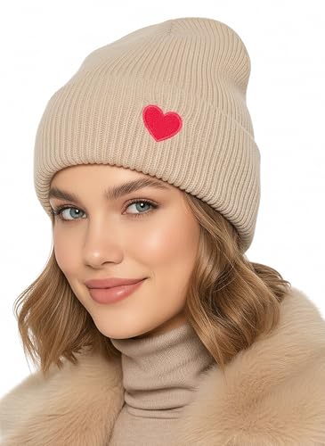 Baesics Wintermütze Beige mit Herz Damen Herren Unisex weiche kuschelige Strickmütze Beanie elastisch und warm One Size für Herbst und Winter Alltag und Outdoor Geschenk Frauen Männer