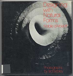 Hardcover Designing with natural forms Book