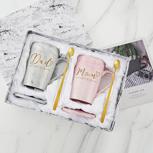 Yhrjwn - Dad Mom Est 2023 - New Parent Gifts - Dad Mom Coffee Mug For Couples - Pregnancy Announcement Parent To Be Gifts - Anniversary Christmas Gifts- Marble Set 14 Oz With Gift Box Coaster Spoon #TOP6