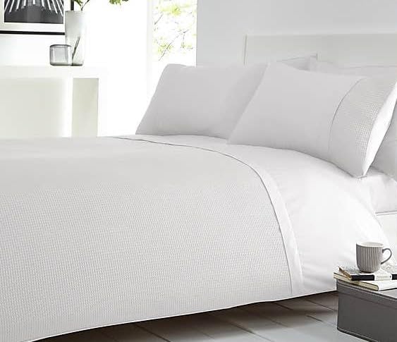 Housse de couette blanche brossée pour lit double confortable