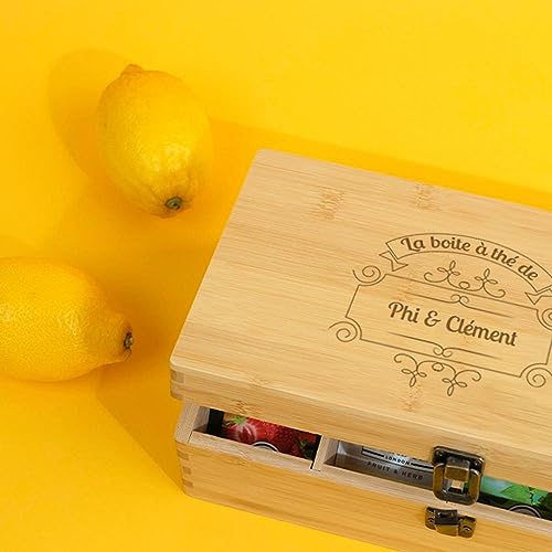 CADEAUX.COM - Boîte à thé personnalisable - Couple - Coffret thé 8 compartiments en Bois 28.3 cm x 16.3 cm contenant 40 sachets de thé et tisanes - Cadeau Saint valentin - Cadeau Noel