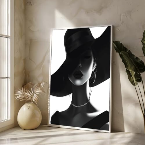 Décoration murale nordique femme pour habiller un salon vide ou triste