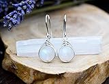 Para limpiar este artículo, utilice agua tibia, un jabón suave y un cepillo suave, evite el contacto con el cloro y otros productos químicos agresivos para que siempre brille.