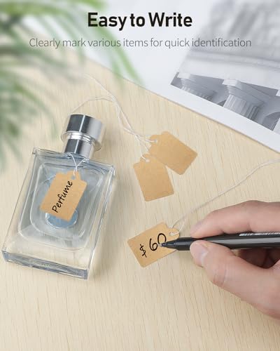 Uniclife 200 Pcs Kraft Preisschilder 2,5 cm beschreibbar Preis Etiketten Kraft Preis Display Tags die Preisgestaltung Kleidung Schmuck Geschenke Blanko-Hang-Tag Marking Tags mit Schnüren, 3,5 x 2,2 cm