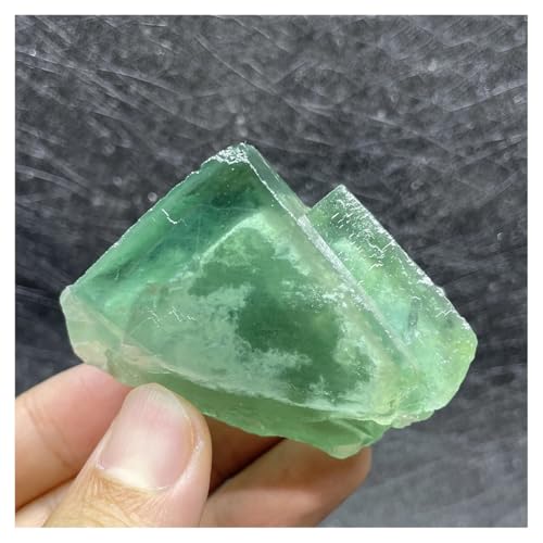 Crystal Stone Natural Crystal Cluster Mineral Specimen Stone for Home Decor Crystal Stone Holder Necklace(117g 60 * 44 * 32mm)