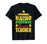 Este impresionante gráfico de platos mexicanos muestra una cita Nacho Promedio Science Teacher. Una idea de regalo perfecta para un profesor de ciencia en su cumpleaños que ama los nachos que a menudo se sirven como un aperitivo o aperitivo consta de chips de tortilla cubiertos con queso derretido.