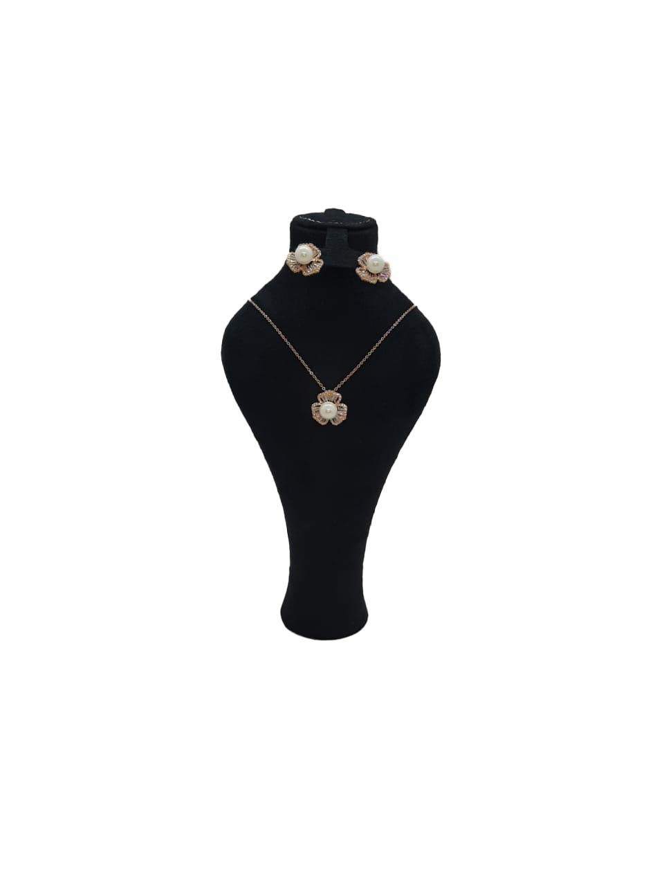 EvaJEWELRY Eva women's jewelry collection Lulu gold with distinctive fine zircon is an appropriate choice to present as a gift of brilliance to my lady in the summer with Eva jewelry