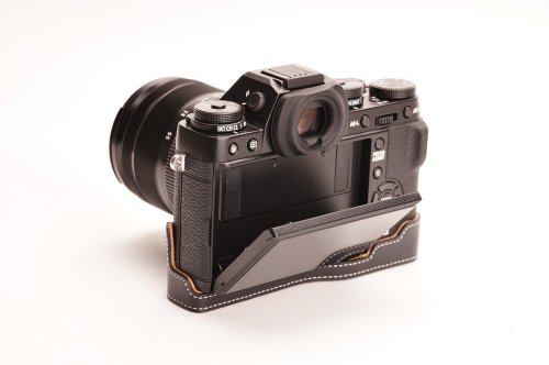 Étui Fujifilm X-T1 cuir noir pour protéger le boîtier des chocs - 5