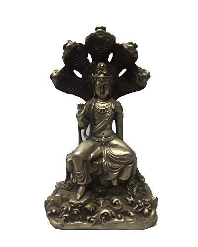 Bouddha Tara statue H3TF5J pour espace de méditation zen avec serpent