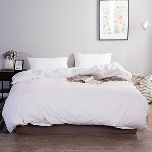 Image of KAREVER White Fluffy Comforter King Women Soft Bedding King Size White Blanket Men 3 PCs Comforter Set 1 King Size Comforter(104x90 inches) with 2 Pillowcases (20x36 inches)