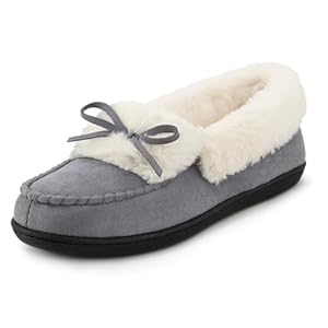 RockDove Women’s Faux Fur Lined Micro Suede Moccasin Slipper