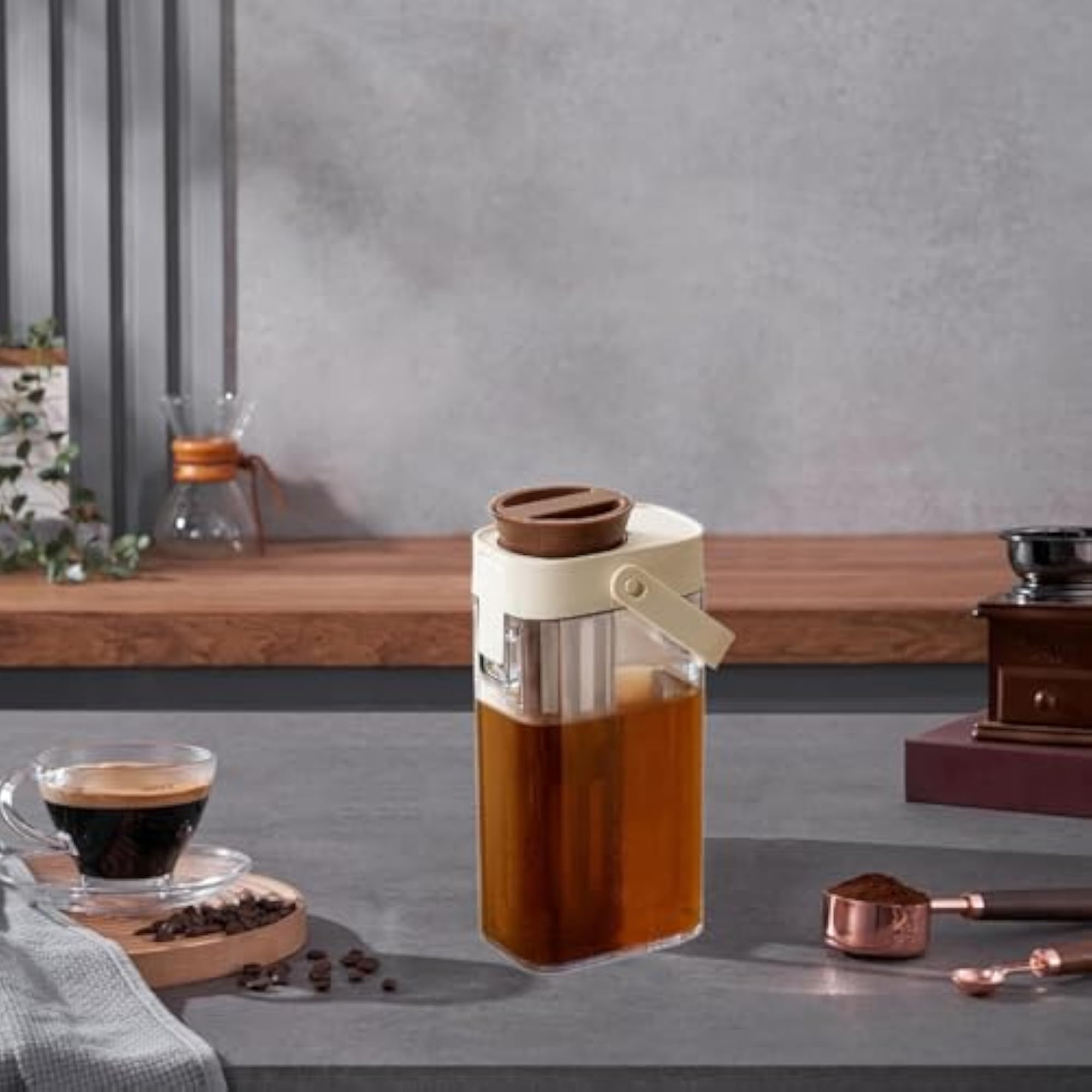 Iced Tea Pitcher for Large Capacity Serving