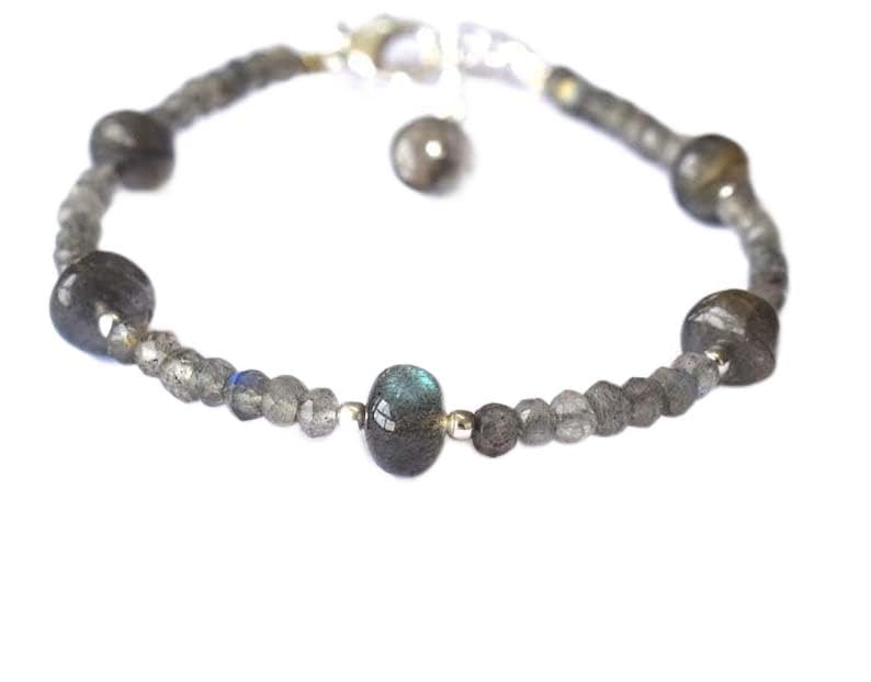 Bracelet labradorite en pierres naturelles taillées avec fermoir en argent