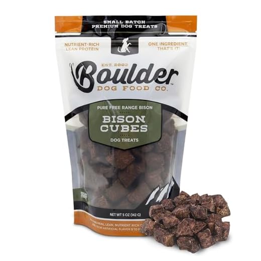 Bison Cubes Single Ingredient Healthy Dog Treats - All Natural, Vet Approved, Grain Free, Nutritious Made in USA Treats for Dogs (Bison Lung, 5oz)