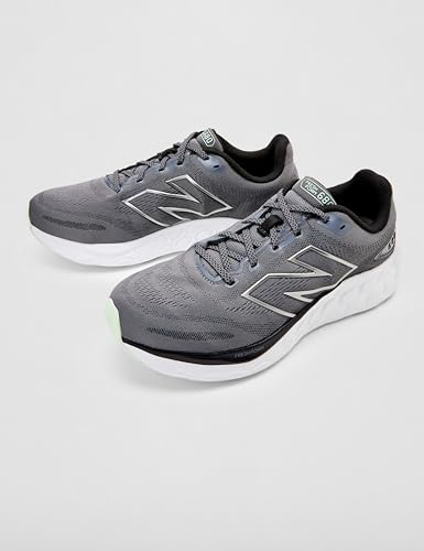 Image of New Balance Men 680 Running Shoes