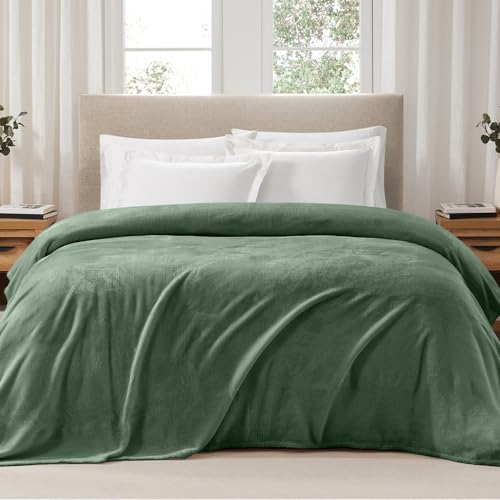 haus & kinder Soft Embrace Flannel Double Blanket | Ultra Soft | Ac Blanket | Olive Blanket | 100% Polyester Blankets | 190 GSM | Blanket for Bed, Sofa & Travel | 150 x 220cm