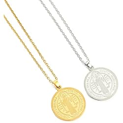 Collar Medalla Dorada 2 piezas Collar con colgante de padrino del exorcismo de San Benito Collar con Colgante de Medalla Redonda con Cruz de San Benito y Cadena Ajustable Joya Cristiana Color Plateado y Dorado