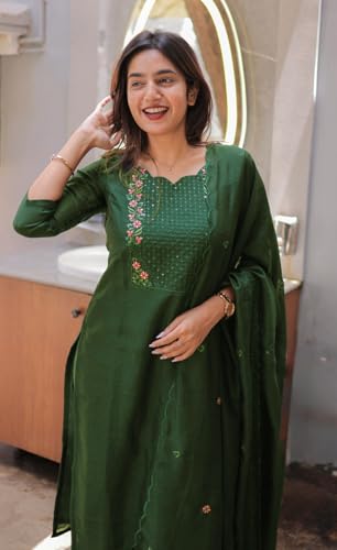 Image of Women Cotton Kurta Pant Set with Chanderi Cotton Dupatta | 3-Piece Straight Fit 3 /4 Sleeves Kurta with V-Neck | Ethnic, Festive & Casual Wear for Women| 3 Piece Set