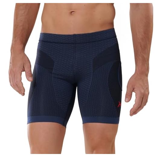 HOKO - Malla Corta de Compresión MEGAMO para Hombre - Malla Corta para Running y Trail - Malla Deporte Hombre - Malla Deporte - Ligera y Confortable - 3 Bolsillos - Color Navy, Talla M