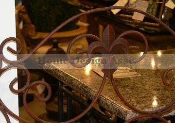 review Luxury Iron FRENCH QUARTER Dog Pet Bed Fleur de Lis Antique Scroll European