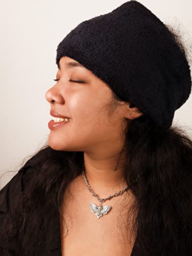 Sacina Gothic Moth Pendant, Barbed Wire Necklace, Zinc Alloy Moth Pendant, Gothic & Halloween Necklace for Women4