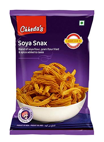 Image of Chheda's Yellow Banana Chips (350Gm) and SOYA Snax (300 Gm) | Banana Wafers | Indian Namkeen | Tasty Snacks | Ready to Eat - Combo Pack
