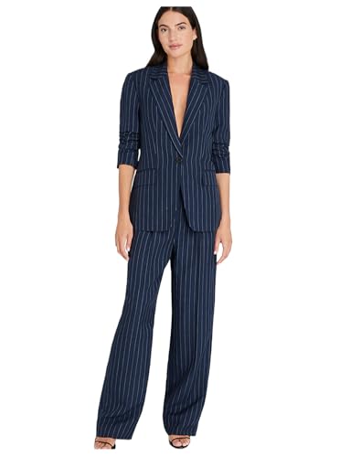 Costume deux pièces femme pour silhouette élancée avec veste bouton unique et pantalon à rayures