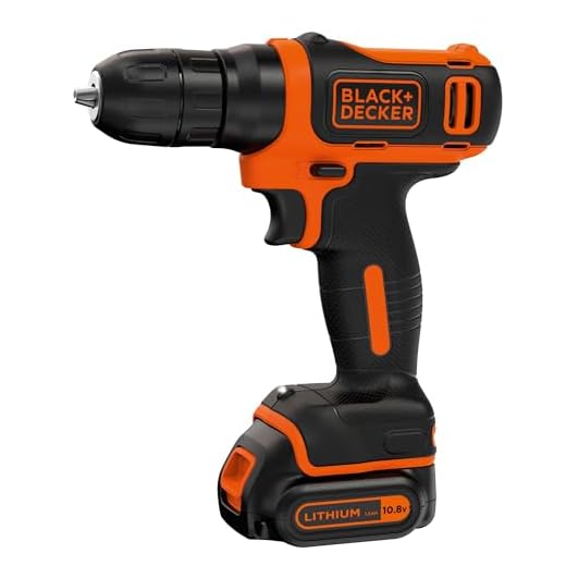 BLACK+DECKER Trapano/Avvitatore 10.8V Litio. 1.5 Ah. Luce LED. Velocità variabile. Batteria a slitta per un cambio più rapido ed una tenuta più sicura. BDCDD12-QW